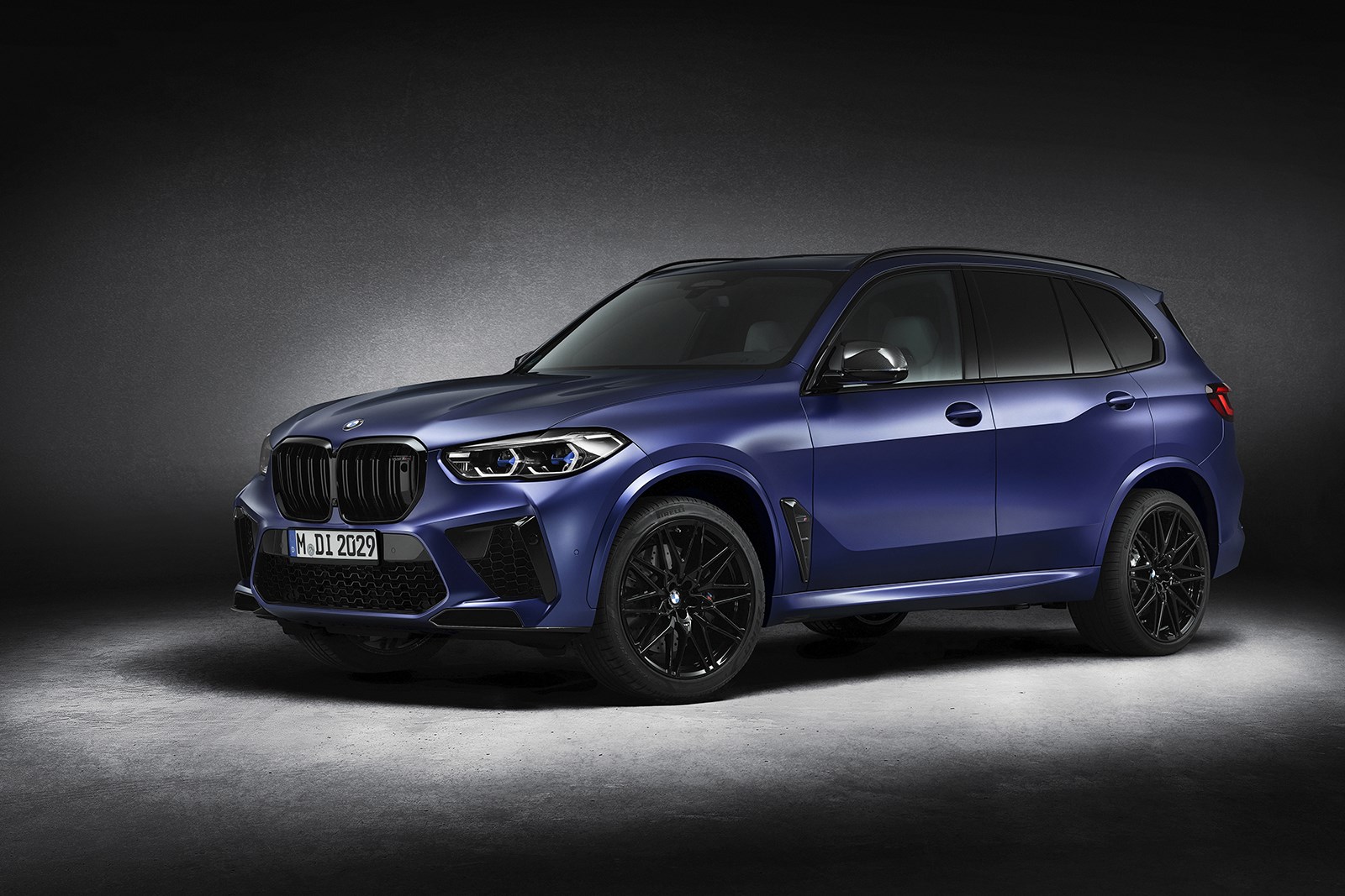 Bmwジャパン X5 Mとx6 Mにマットカラーを採用した限定車を設定 Carview 自動車情報サイト 新車 中古車 Carview