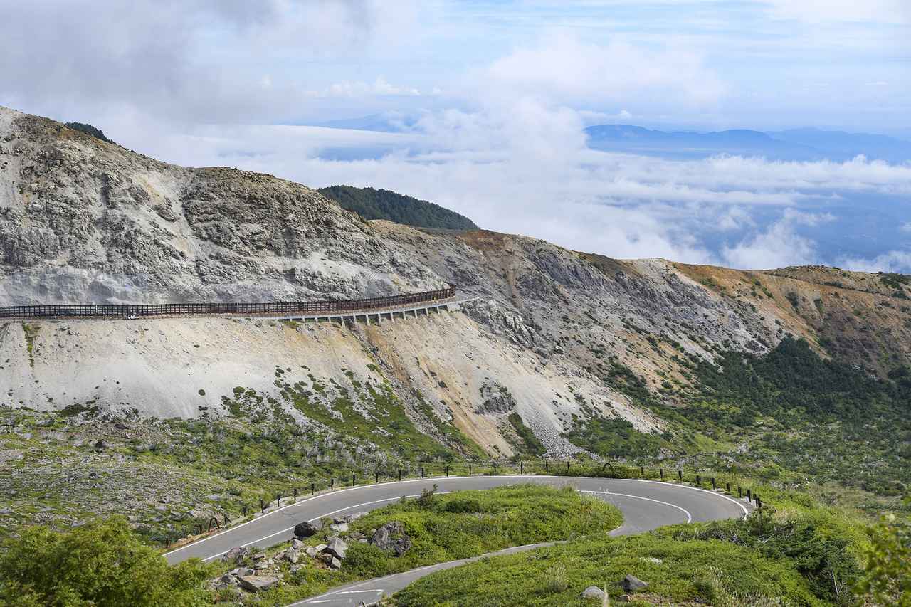 秋の紅葉ツーリングにおすすめ バイクでこそ走りたい福島 磐梯吾妻スカイライン スズキのバイク とツーリング 1 東北編 Webオートバイ 自動車情報サイト 新車 中古車 Carview