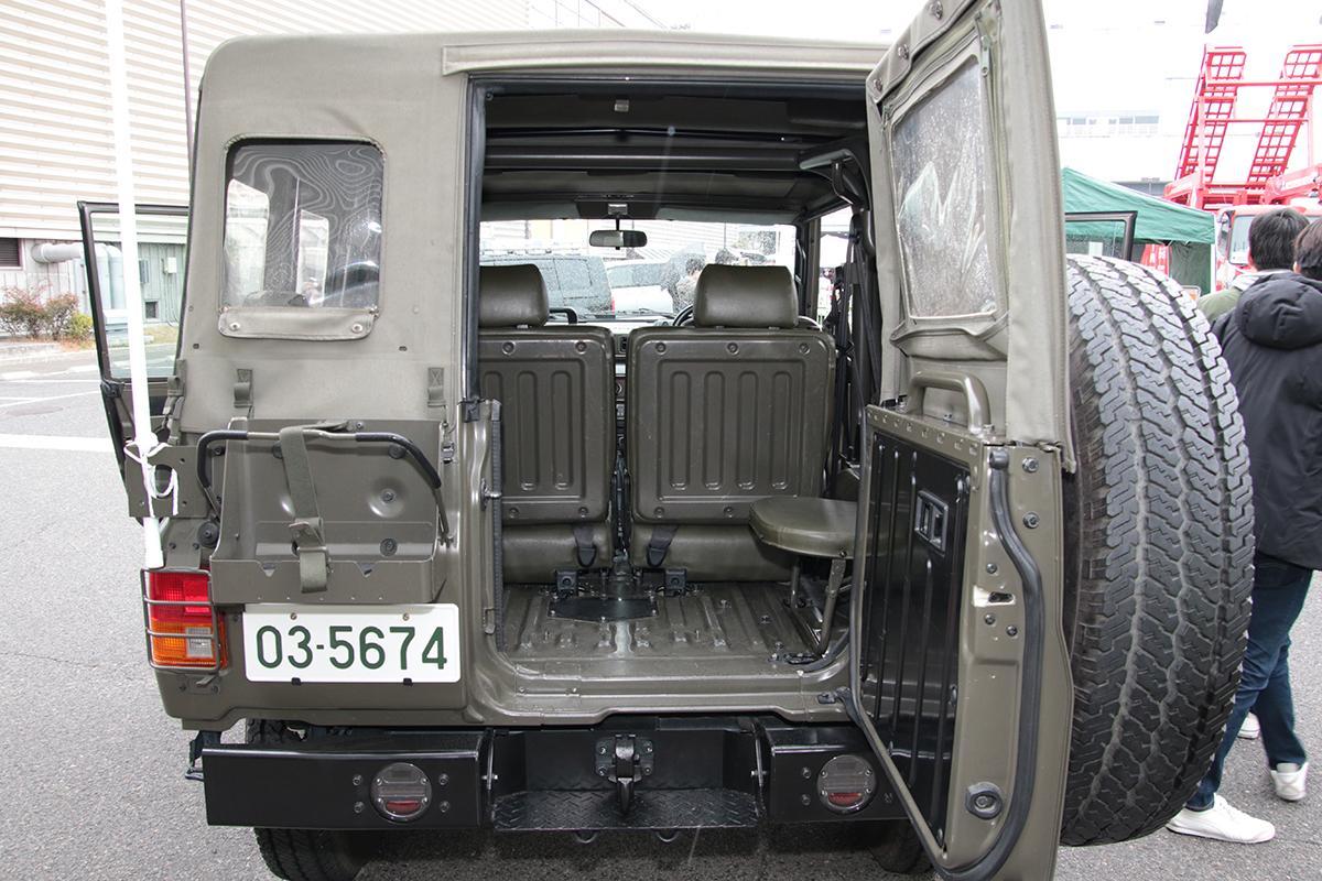 戦車 と事故ると大変 公道を走る自衛隊車両の 特殊な ナンバープレートの意味とは Web Cartop 自動車情報サイト 新車 中古車 Carview