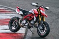 スリムで扱いやすい！　モタードタイプのオススメバイクとは！