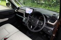 【2年遅れでやってきた7代目】動く姿が美しい？新型ダイハツ・ムーヴはスライドドアでも『らしさ』継承