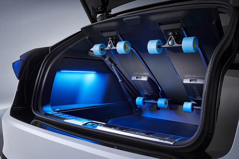 フォルクスワーゲン、新型EV「ID. スペースヴィジョン」を発表。SUVとグランツーリスモのデザインを融合