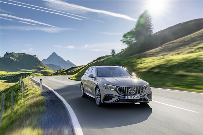 【メルセデスAMGがV8回帰か？】「C63」にフラットプレーンクランクV8の噂、4気筒PHEVはついに終焉へ