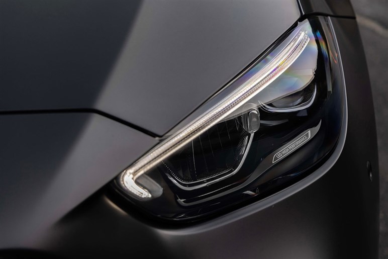 【メルセデスAMGがV8回帰か？】「C63」にフラットプレーンクランクV8の噂、4気筒PHEVはついに終焉へ