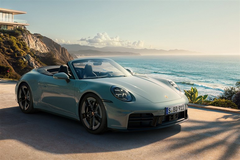 【先代比30㎰アップの480㎰】ポルシェ新型「911カレラ4S」シリーズの予約受注を開始…価格は2352万円から