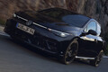漆黒の凄みを纏った最速ゴルフ！　フォルクスワーゲン・ゴルフ R／ゴルフ R ヴァリアントにブラックがテーマの限定車が登場