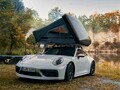 911は、なにげでルーフテントがよく似合う！？意外な純正アクセサリーで広がる、ポルシェの冒険心と遊び心