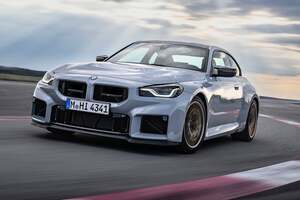 究極の「駆けぬける歓び」でアドレナリンがほとばしる！ BMW M2クーペ最強モデル「M2 CS」が日本上陸！限定87台 【ジャパンモビリティショー2025】