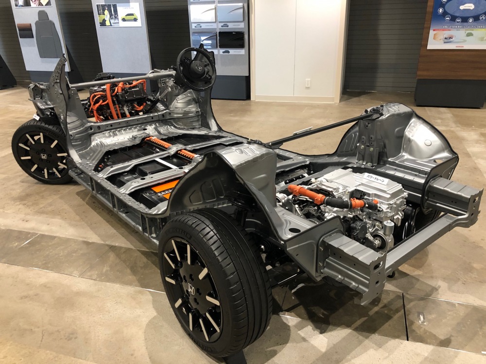 クルマじゃないと言い切る覚悟 ホンダeをホンダが つるピカ 動くスマホ と表現 背景に割り切り Autocar Japan 自動車情報サイト 新車 中古車 Carview