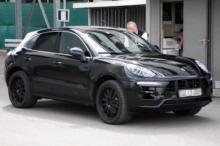 ベイビー・カイエン情報 新たなモデル名も判明