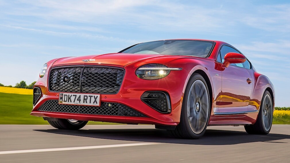 12気筒から8気筒ハイブリッドとなった「ベントレー コンチネンタルGTスピード」のパフォーマンスはどうだ！？