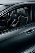 スバルのスポーツセダンWRX STI／S4が改良！　 よりスポーティなデザインと安全性を実現