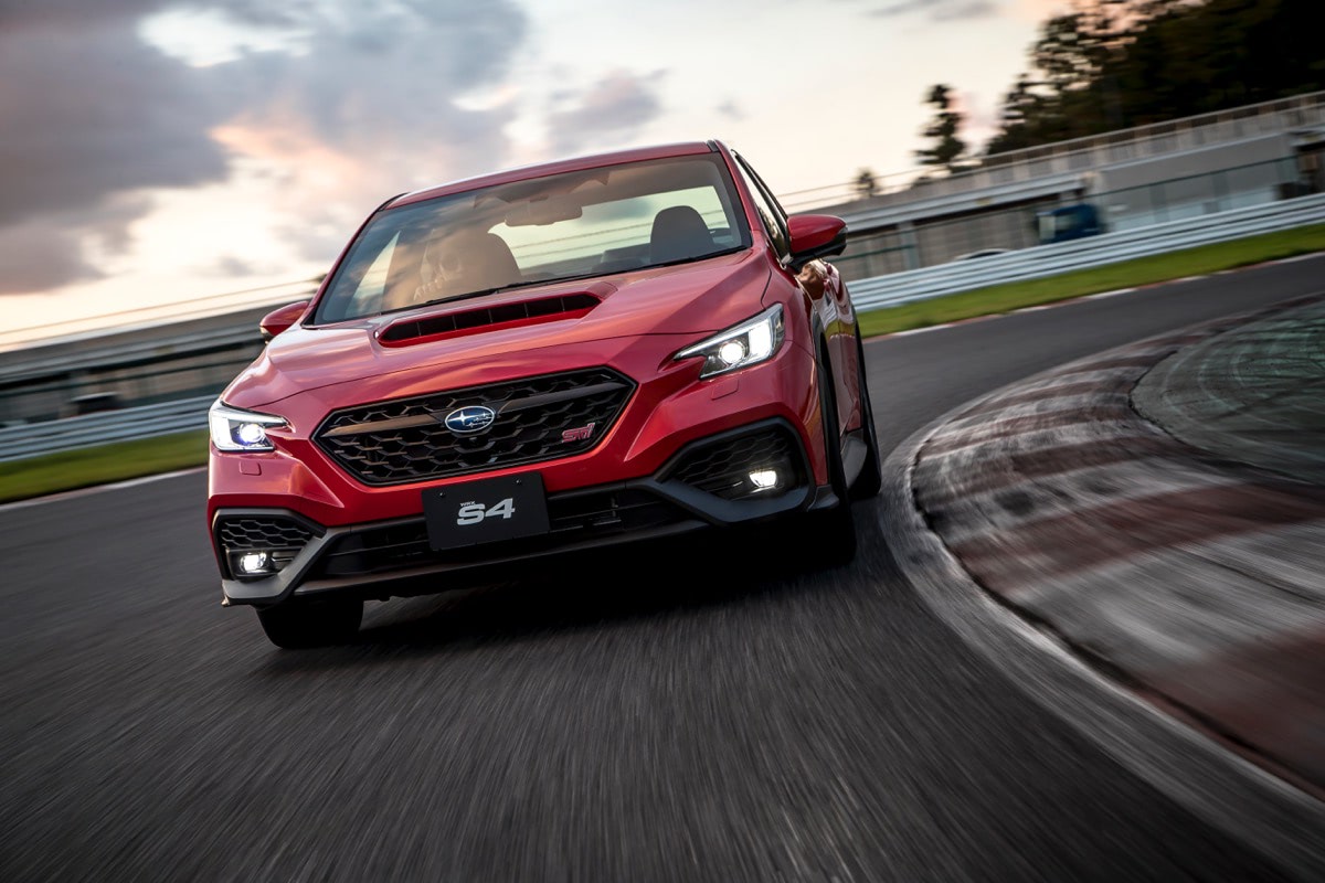 最後の純内燃機関 国産高性能スポーツセダン スバルwrx S4の驚くべきコストパフォーマンス Driver Web 自動車情報サイト 新車 中古車 Carview