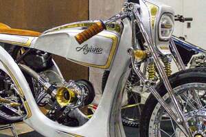 「ホンダのスクーター」がベースとは思えない!? ターボ付きで魔改造にもほどがある化け物カスタムマシン登場!!