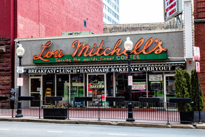 「ルート66」始まりの地・シカゴの老舗レストランは創業100年！ 映画『アンタッチャブル』の聖地巡りもオススメです【ルート66旅_04】