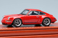 手のひらに乗る「シンガー911」、その作り込みに驚愕！メイクアップの1/64スケール・ハンドメイド・ミニカー【LE VOLANT モデルカー俱楽部】