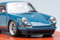 手のひらに乗る「シンガー911」、その作り込みに驚愕！メイクアップの1/64スケール・ハンドメイド・ミニカー【LE VOLANT モデルカー俱楽部】