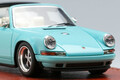 手のひらに乗る「シンガー911」、その作り込みに驚愕！メイクアップの1/64スケール・ハンドメイド・ミニカー【LE VOLANT モデルカー俱楽部】