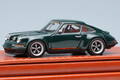 手のひらに乗る「シンガー911」、その作り込みに驚愕！メイクアップの1/64スケール・ハンドメイド・ミニカー【LE VOLANT モデルカー俱楽部】