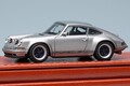 手のひらに乗る「シンガー911」、その作り込みに驚愕！メイクアップの1/64スケール・ハンドメイド・ミニカー【LE VOLANT モデルカー俱楽部】