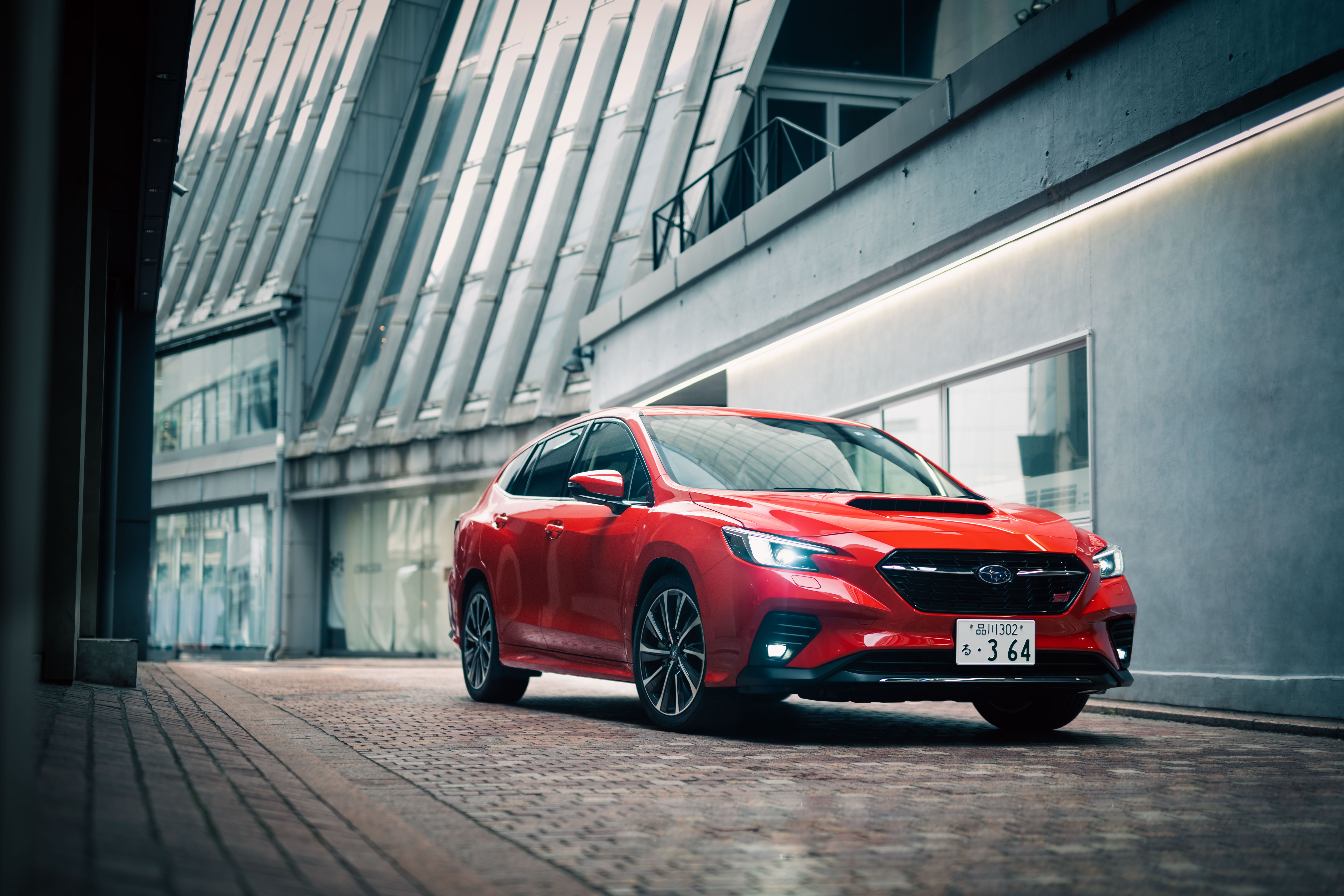 なぜスバルは高性能ワゴンにこだわるのか 新型レヴォーグstiスポーツr試乗記 Gq Japan 自動車情報サイト 新車 中古車 Carview