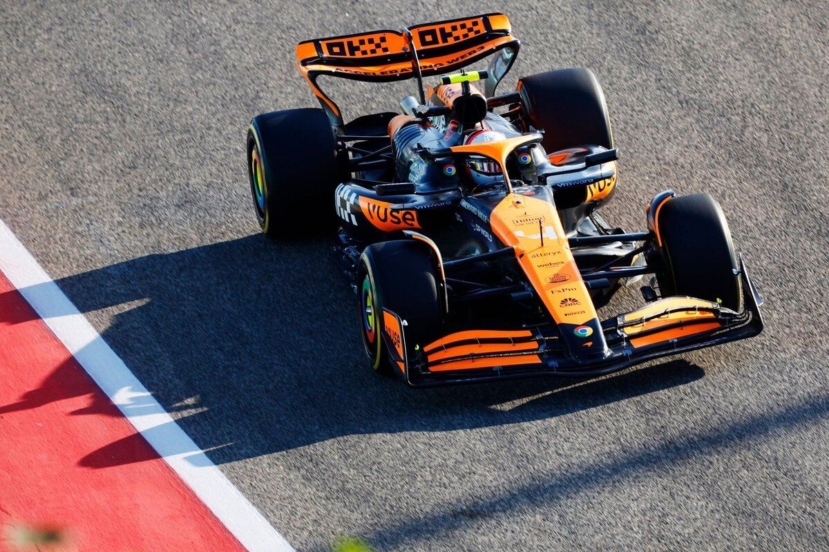 マクラーレンのノリス、レッドブルやフェラーリとの差を痛感「遠く及ばない」F1プレシーズンテストではチームの進歩を実感