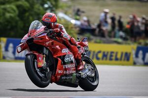 マルク・マルケスが今季8勝目。復帰マルティンは7位で完走／第12戦チェコGP
