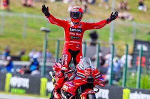 最強無敵のマルク・マルケス、今季8勝目達成！　アプリリア＆KTMが表彰台乗る｜MotoGP第12戦チェコGP決勝