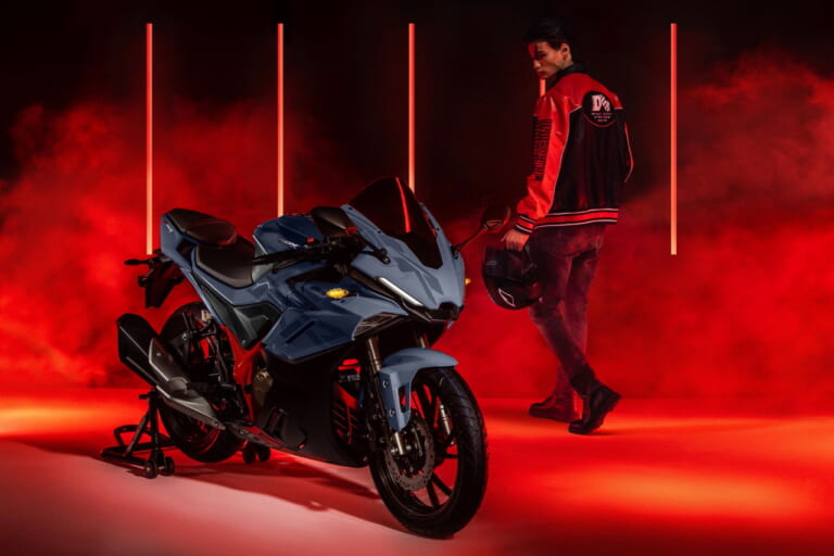 GPX demon gr200r 中型スポーツバイク♪低走行♪