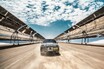 BMW、次期型電動SUV「iNext」を砂漠でテスト。なぜ彼らは灼熱と砂埃の中で試験をするのか？