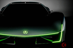 ホンダが新型「スーパーカー」初公開！“次期型NSX”なのか!? 斬新“グリーンライト”のフェイスデザイン披露！ 米でサプライズ登場