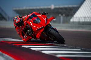 【ドゥカティ】新型「パニガーレV4 R」を発表！ SBK直系エンジンと MotoGP 由来の空力装備を導入