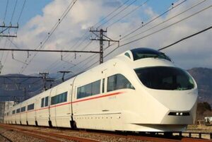 「新型ロマンスカー」期待高まりまくり!? 通勤＆観光の二刀流特急に「これは必須でしょ！」の要素とは？