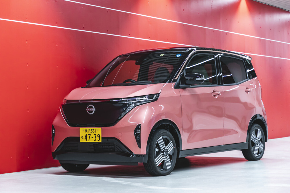 まさかの1年で！ 軽EV 「日産サクラ」「三菱eKクロスEV」、2車合計で累計生産5万台に