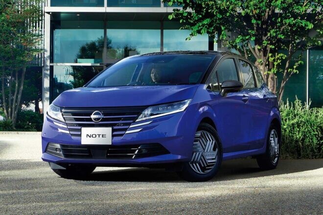 日産ノートさま専用 ノート（日産）e－パワーニスモ S ブラックリミテッド（2019年