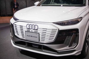 ポルシェと共同開発の「PPE」を採用したアウディ「Q6 e-tron」が日本上陸！ 車両価格は838万円～…このあと次々と日本市場に投入される4台の新型車とは
