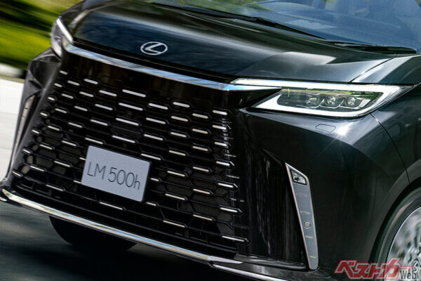 長時間移動する際も楽々!!　快適な3列目シートを持つクルマトップ5