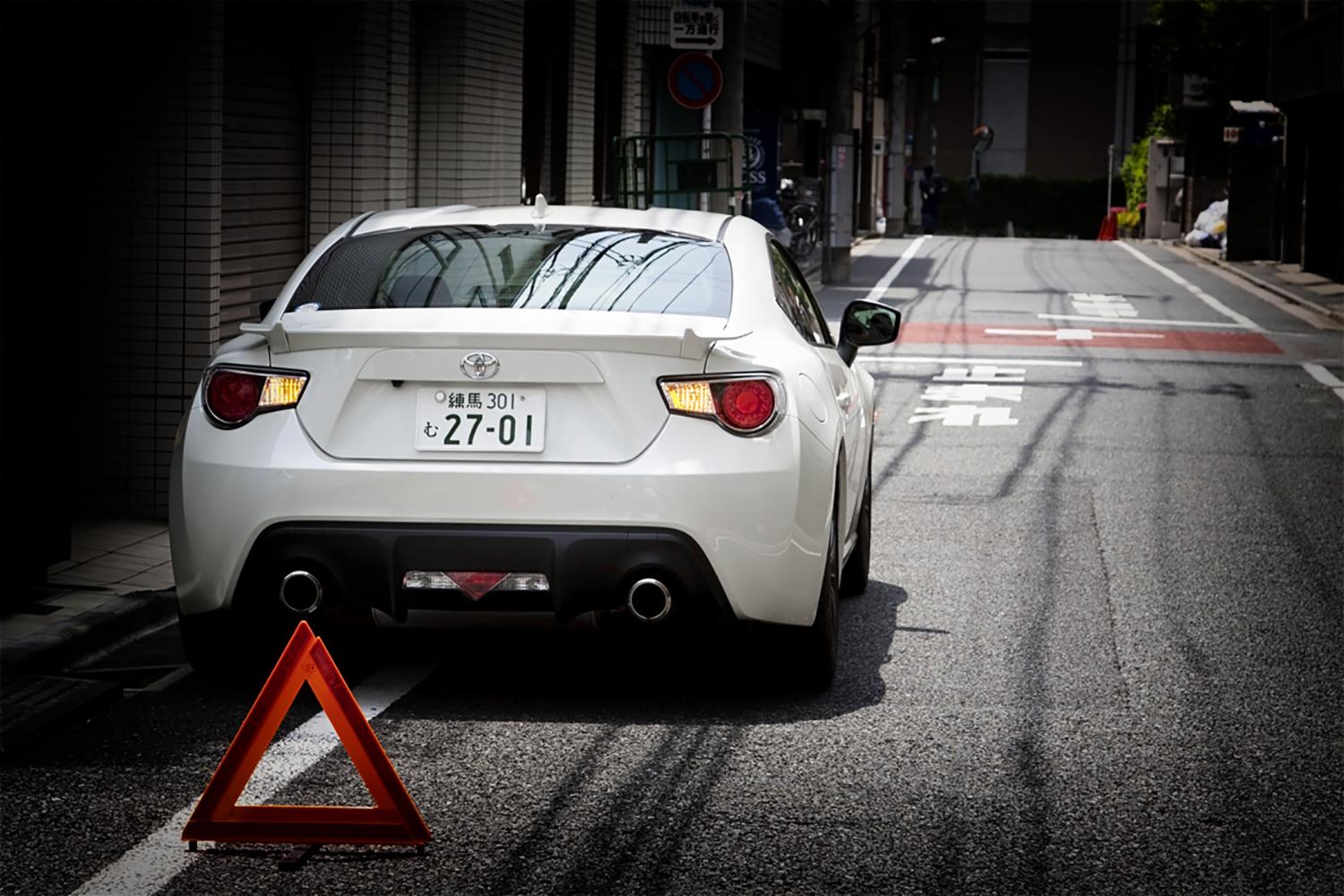 Jafは サンキューハザード をなくしたい 背景にある 最新の運転支援装備 に組み込まれる 本来の使い方 とは Web Cartop 自動車情報サイト 新車 中古車 Carview
