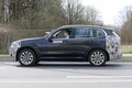 【スクープ】BMW『iX3』改良新型、デュアルモーター「M Performance」でライバルに対抗！