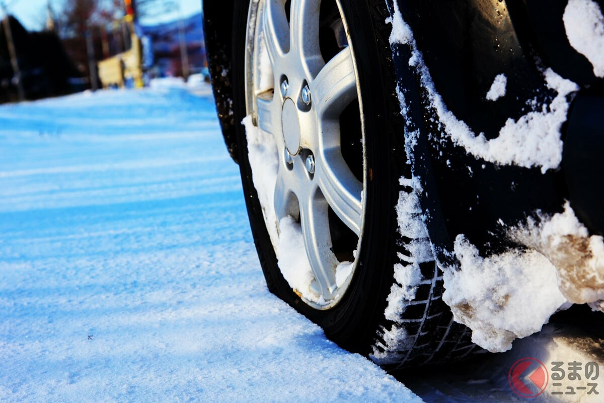 雪道・凍結路で“ノーマルタイヤ”はNG！ 普通車なら反則金「6000円」 関東平野に8日降雪予報、各社が注意呼びかけ