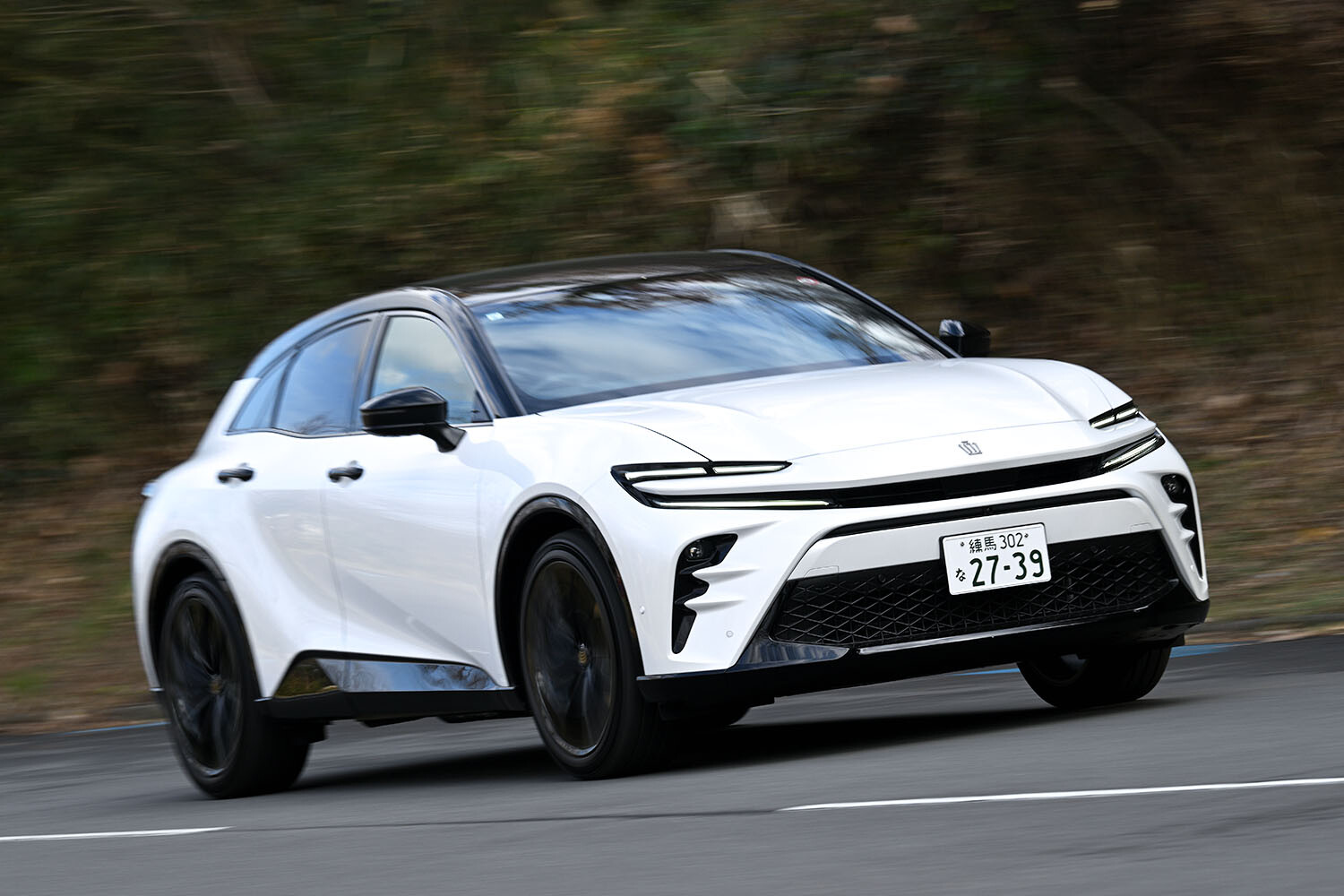 トヨタ新型「クラウン スポーツ」に試乗！ 素直にカッコいいと思える久々の国産車は590万円から