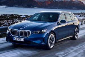 BMW、ワゴンの5シリーズにマイルドハイブリッド搭載の『523iツーリング』を追加
