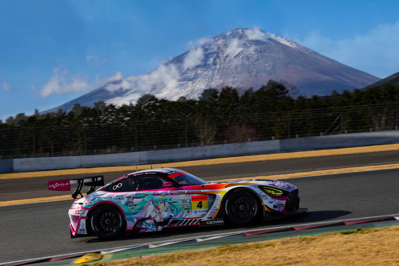 グッドスマイル 初音ミク Amg が21年版のカラーリングを公開 富士スピードウェイでタイムトライアルも Webモーターマガジン 自動車情報サイト 新車 中古車 Carview