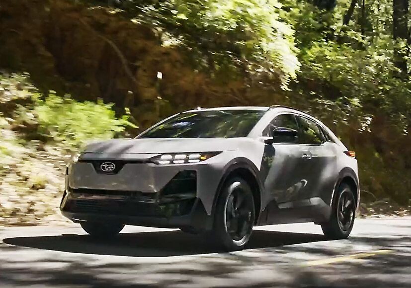 スバル、クロスオーバーSUVタイプの新型EV「アンチャーテッド」を世界初公開　米国市場へ2026年初頭に投入