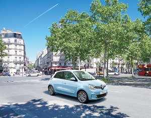 イメージはパリの夏空！ 「ルノー・トゥインゴ」の限定車、「シエル」が発売