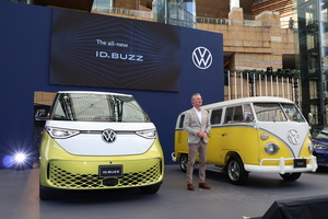 フォルクスワーゲン「ID.Buzz」がついに日本上陸！　日本試乗で唯一となるBEVミニバンは888万9000円から