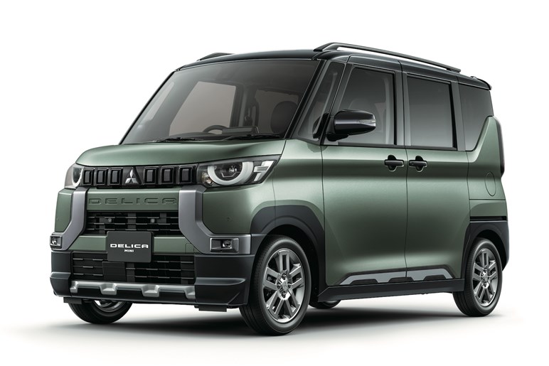 デリカミニの価格は180万円からとライバルより高めの設定。購入時の注意点は？