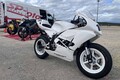 新たなトレーニング用ミニバイクKayo「MR220」でスペインの「チバ」を爆走!? レーシングライダー大久保光の海外ライフ