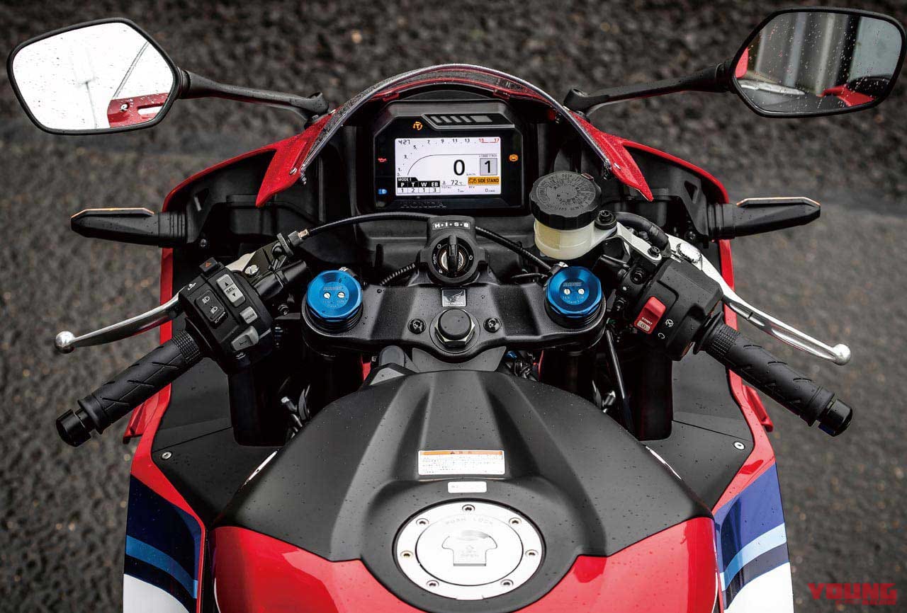 新型cbr600rr完全解説 インターフェイス編 5軸imu 最新制御ソフトウエア Webヤングマシン 自動車情報サイト 新車 中古車 Carview