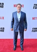 シュワルツェネッガー父子のスーツ姿に見る、テーラードスタイルの世代間ギャップ